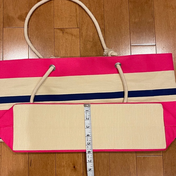 NWT Cabana Stripe Travel Duffle DSW in XL - Picture 8 of 9